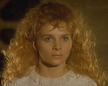 Cathy Linton portrayed by Juliette Binoche (1992)